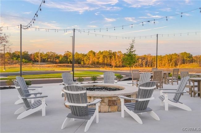 12151 Calgary Loop, Condo with 3 bedrooms, 3 bathrooms and null parking in Chester VA | Image 17