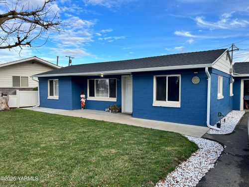 3609 3rd St, Union Gap, WA, 98903-1920 | Card Image