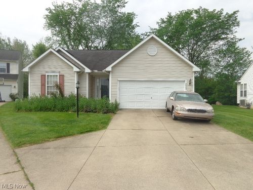 8489 Antlers Trl, North Ridgeville, OH, 44039-6404 | Card Image
