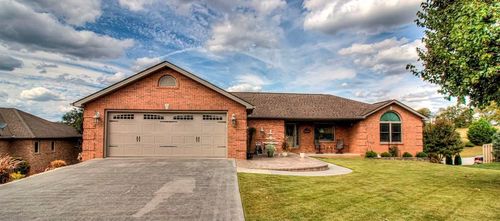 3090 Shaconage Trl, Sevierville, TN, 37876-6292 | Card Image