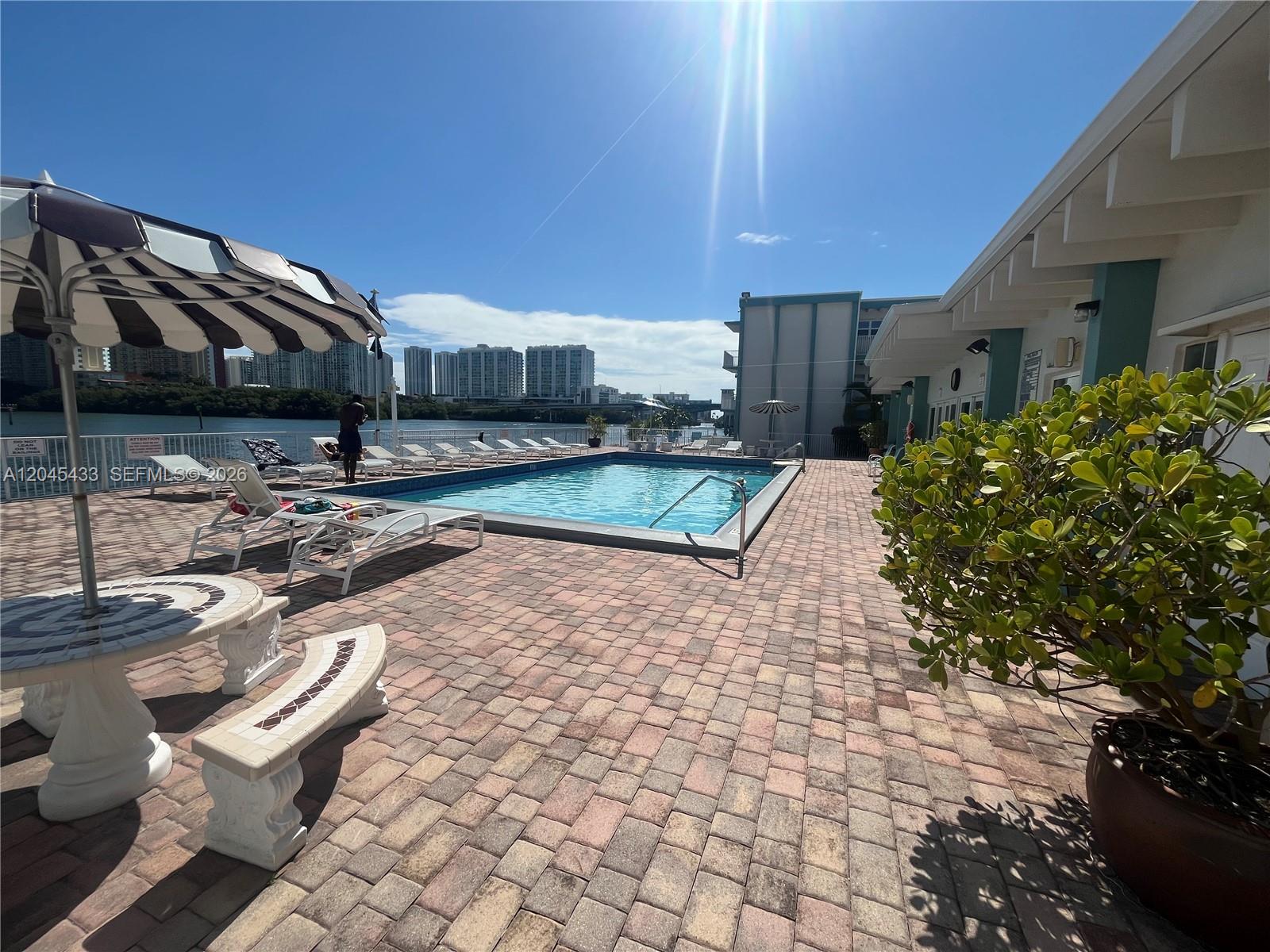 Residential Lease in North Miami Beach