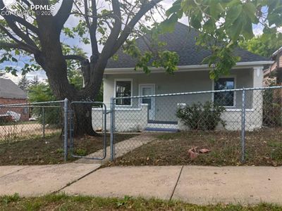 1015 Nevada Avenue, House other with 3 bedrooms, 1 bathrooms and null parking in Trinidad CO | Image 2