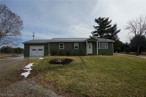 1325 County Line Rd, Hopewell, OH, 43746-9608 | Card Image