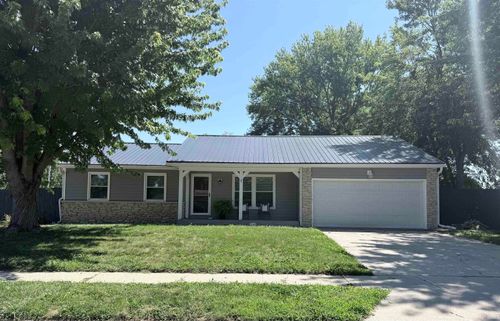 1 Jacks St, Gas City, IN, 46933-2052 | Card Image