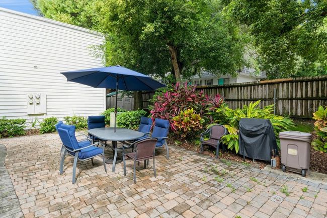 Communal Outdoor Area | Image 20