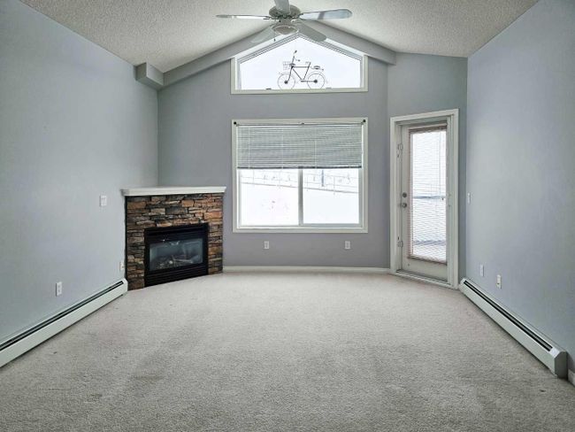 414 - 345 Rocky Vista Park Nw, Home with 2 bedrooms, 2 bathrooms and 1 parking in Calgary AB | Image 3