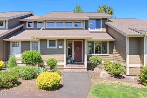 1302 Highland View Loop, Redmond, OR, 97756-7412 | Card Image