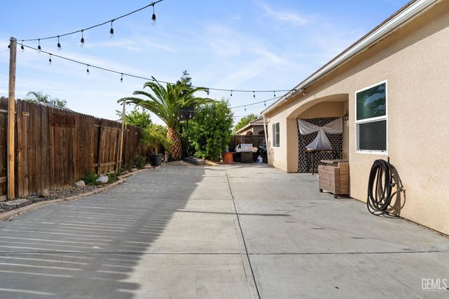 605 Cornelia St, House other with 4 bedrooms, 2 bathrooms and null parking in Wasco CA | Image 35