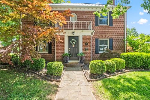 353 Fairway Ave, Chillicothe, OH, 45601-1220 | Card Image