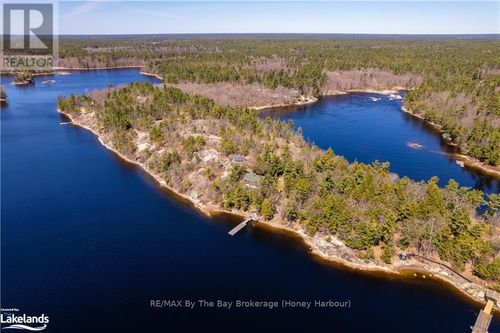 22428 Georgian Bay Rd, Honey Harbour, ON, P0E1E0 | Card Image