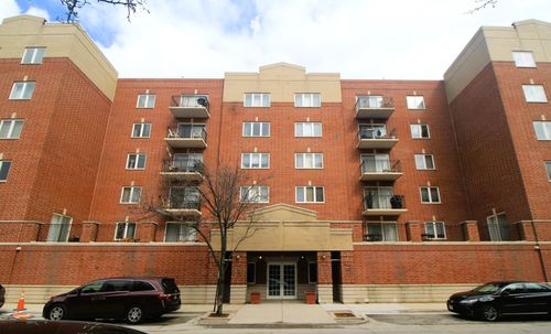 unit-304-3303 Grove Ave, Berwyn, IL, 60402-3440 | Card Image