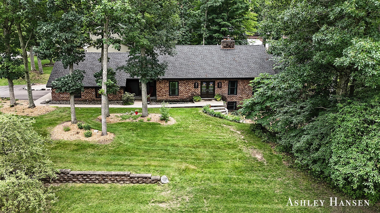 Shadowbrook Dr, Grand Rapids, MI 49546