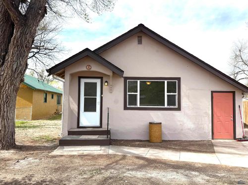 842 S 6th St, Hot Springs, SD, 57747-2841 | Card Image