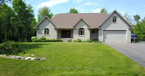 110 Monck Sq, Deep River, ON, K0J1P0 | Card Image