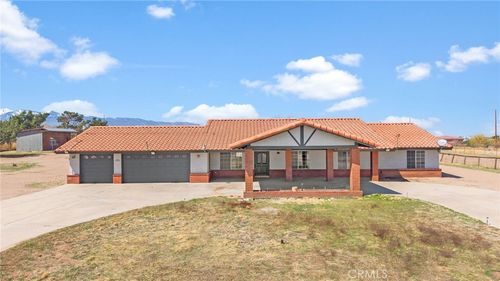 9282 Verbena Rd, Oak Hills, CA, 92344-0433 | Card Image