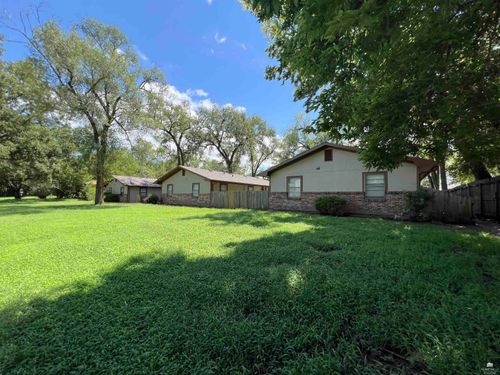 1215-1213-1215 Yuma St, Manhattan, KS, 66502-4341 | Card Image