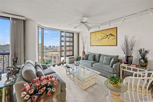 apt-2501-2101 Nuuanu Ave, Honolulu, HI, 96817-1770 | Card Image