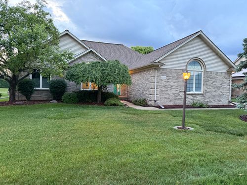 43191 Winterfield Dr, Sterling Heights, MI, 48314-1864 | Card Image