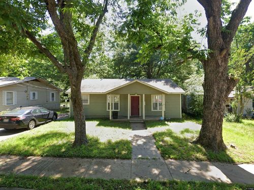 613 9th St Se, Paris, TX, 75460-7385 | Card Image