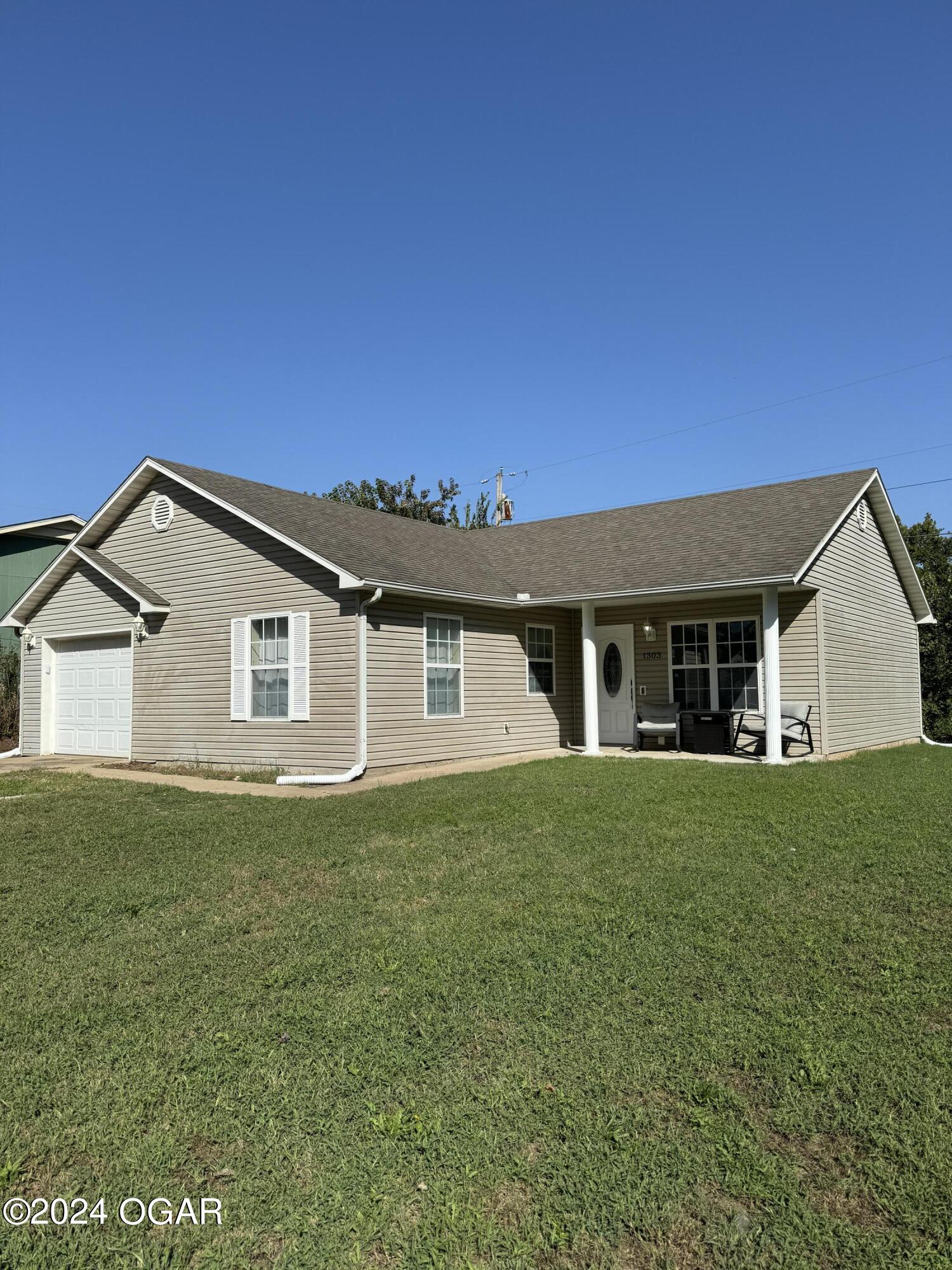 Kimberly Ln, Carthage, MO 64836