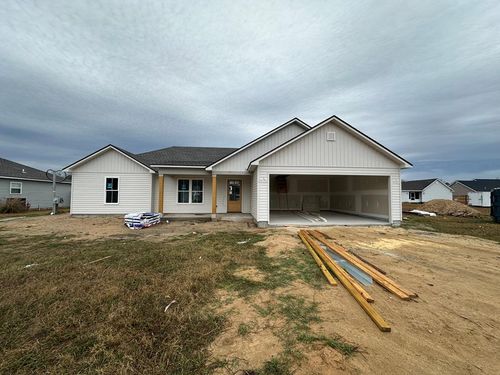 61 Cypress St, Ray City, GA, 31645-8443 | Card Image