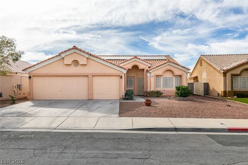 531 Duran St, Henderson, NV, 89015-6970 | Card Image
