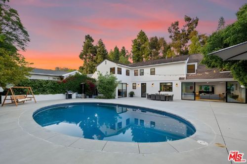343 Veteran Ave, LOS ANGELES, CA, 90024-1949 | Card Image