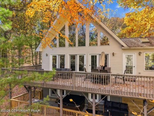 152 Falling Waters Blvd, Lackawaxen, PA, 18435-7730 | Card Image