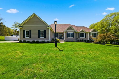 92 Coppergate Ln, Warwick, NY, 10990-2564 | Card Image