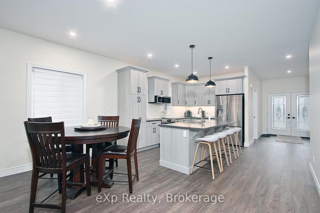 208 Duncan St, House other with 5 bedrooms, 3 bathrooms and 4 parking in Mitchell ON | Image 9