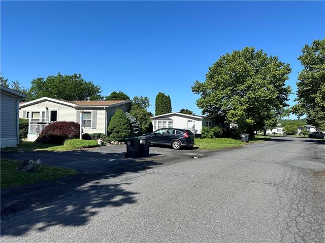 Greenbriar Dr, Bath, PA 18014