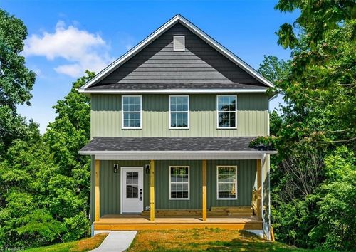 10 Landon Ln, Thomasville, NC, 27360-7629 | Card Image