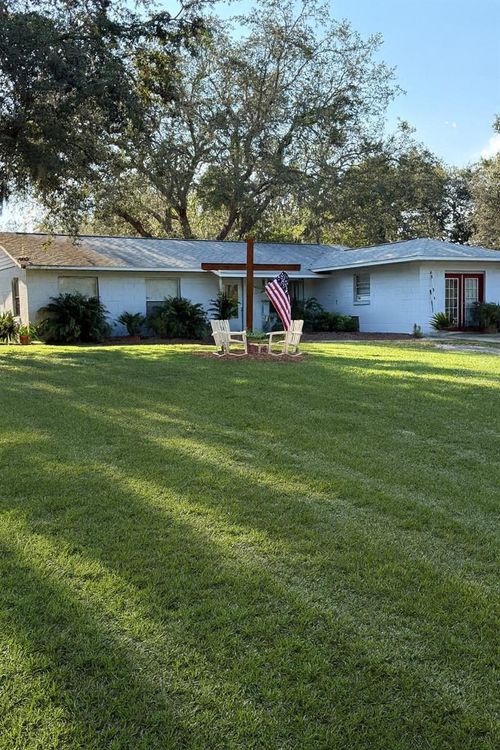 39837 Magnolia St, LADY LAKE, FL, 32159-3448 | Card Image