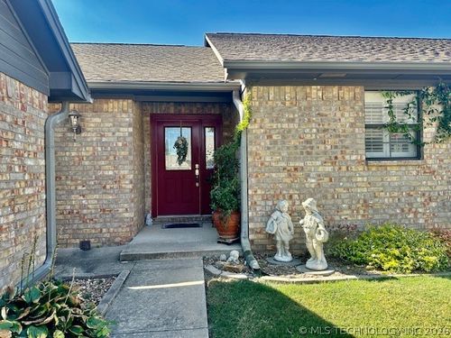 65 Overland Route St, Ardmore, OK, 73401-2915 | Card Image