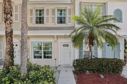 7717 Sanibel Dr, Tamarac, FL, 33321-8869 | Card Image