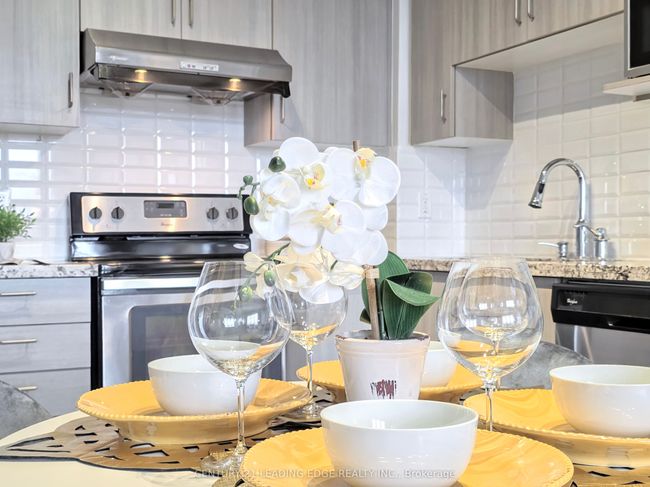 510 - 38 Cedarland Dr, Condo with 2 bedrooms, 2 bathrooms and 1 parking in Markham ON | Image 10