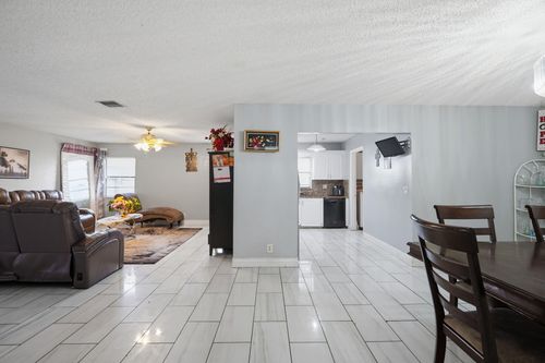 1301 Sw 75th Ave, North Lauderdale, FL, 33068-3616 | Card Image