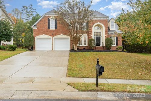 2723 Sawgrass Ridge Pl, Charlotte, NC, 28269-1425 | Card Image