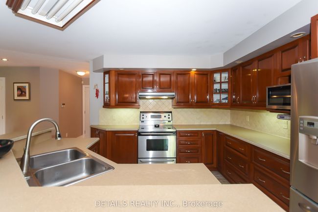 4848 Thunder Rd, House other with 4 bedrooms, 3 bathrooms and 4 parking in Carlsbad Springs ON | Image 18