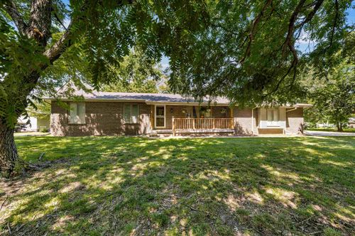 721 S Daisy Ln, Andover, KS, 67002-7829 | Card Image