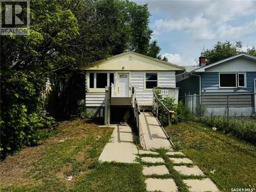 755 Cameron St, Regina, SK, S4T2S2 | Card Image