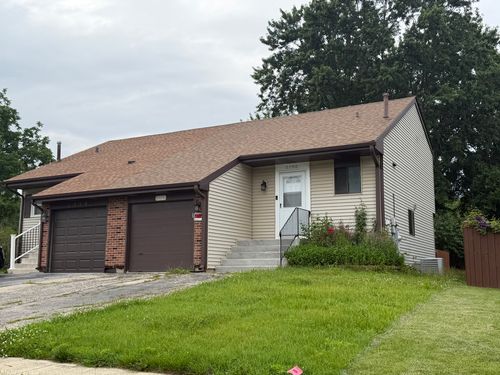 2192 Wildwood Ln, Hanover Park, IL, 60133-6709 | Card Image