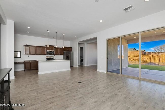 living room with kitchen - Copy | Image 10