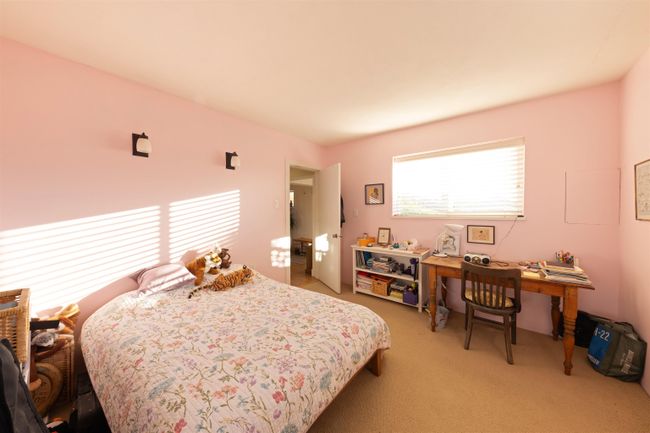 1245 Esquimalt Avenue, House other with 4 bedrooms, 2 bathrooms and null parking in West Vancouver BC | Image 36
