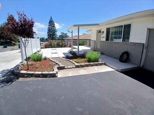1752and1754-1752 Kimberly Dr, Klamath Falls, OR, 97603-5330 | Card Image