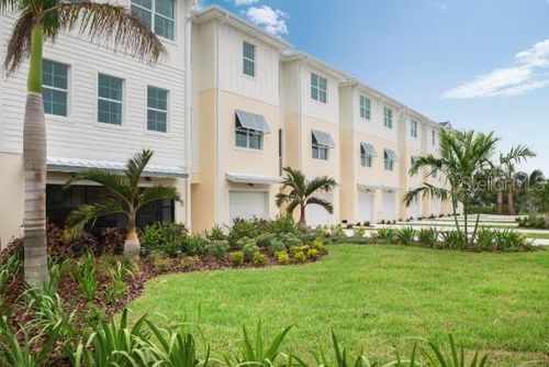 9910 Key Haven Rd, SEMINOLE, FL, 33777-3816 | Card Image