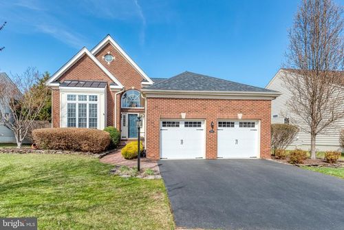 15220 Fog Mountain Cir, HAYMARKET, VA, 20169-8157 | Card Image