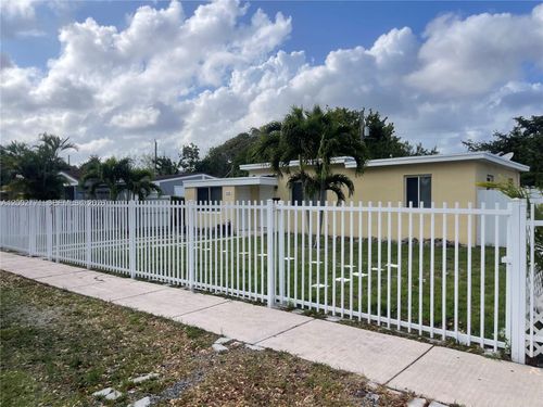 115 Nw 120th St, North Miami, FL, 33168-4505 | Card Image