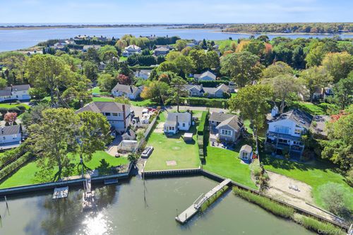 61 W End Avenue, Southampton, NY, 11942 | Card Image