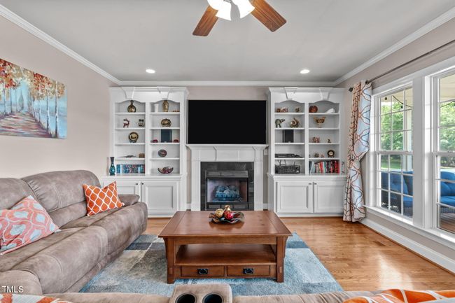 Living Room | Image 13